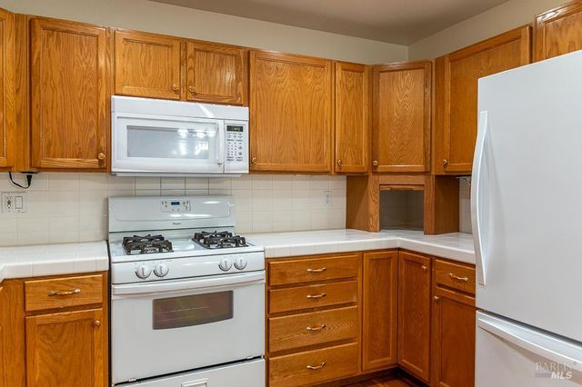 8383 Lasalle Ave, Cotati, CA 94931