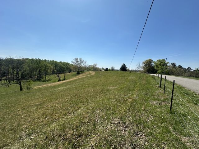 515 Jericho Rd, Quebeck, TN 38579