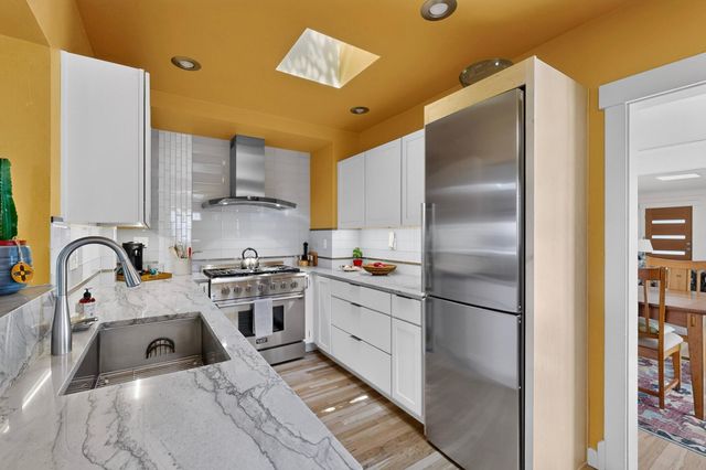 405 Amherst Drive NE, Albuquerque, NM 87106
