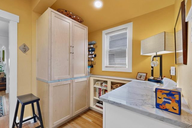 405 Amherst Drive NE, Albuquerque, NM 87106