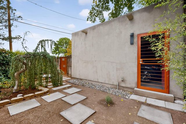 405 Amherst Drive NE, Albuquerque, NM 87106