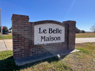 165 Le Belle Maison Drive, Raceland, LA 70394