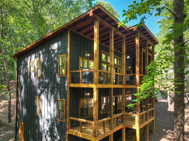 85 Duck Cove, Morganton, GA 30560