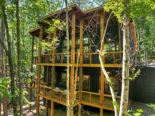 85 Duck Cove, Morganton, GA 30560