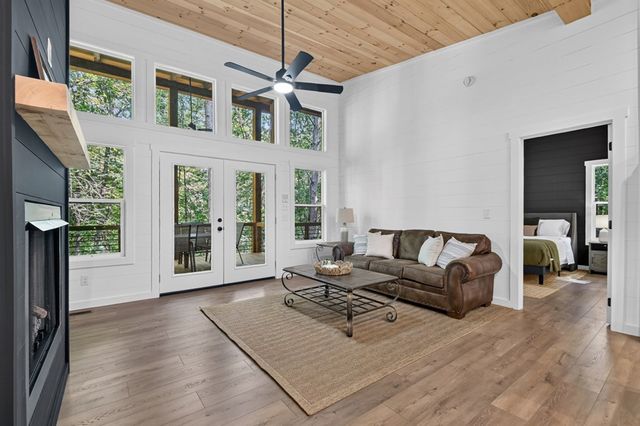 85 Duck Cove, Morganton, GA 30560