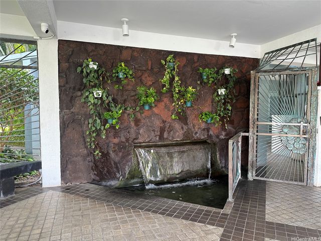 1030 Aoloa Place 211B, Kailua, HI 96734