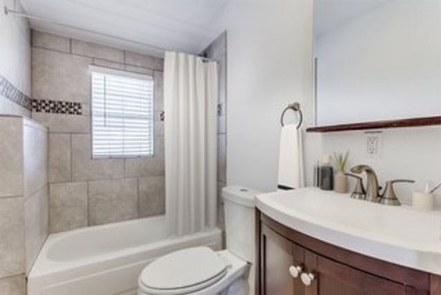 3901 Winfield Avenue, Fort Worth, TX 76109
