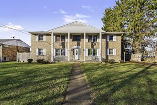 3201 Marshall Avenue, Grand Rapids, MI 49508