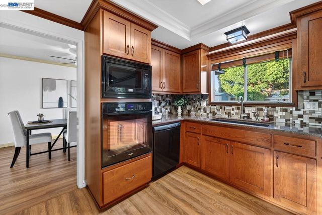 5684 Calpine Dr, San Jose, CA 95123