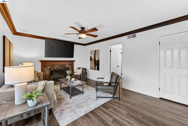 5684 Calpine Dr, San Jose, CA 95123