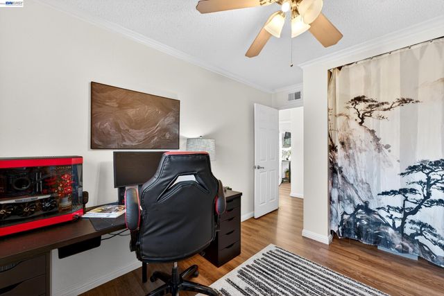 5684 Calpine Dr, San Jose, CA 95123