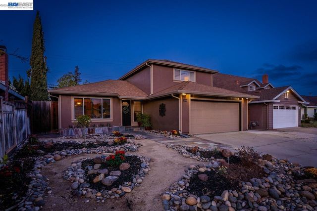 5684 Calpine Dr, San Jose, CA 95123