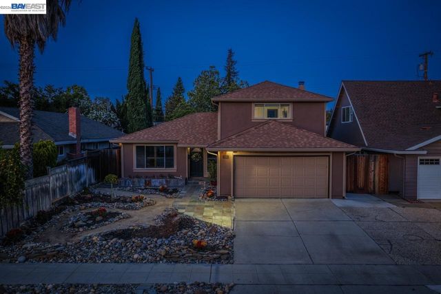 5684 Calpine Dr, San Jose, CA 95123