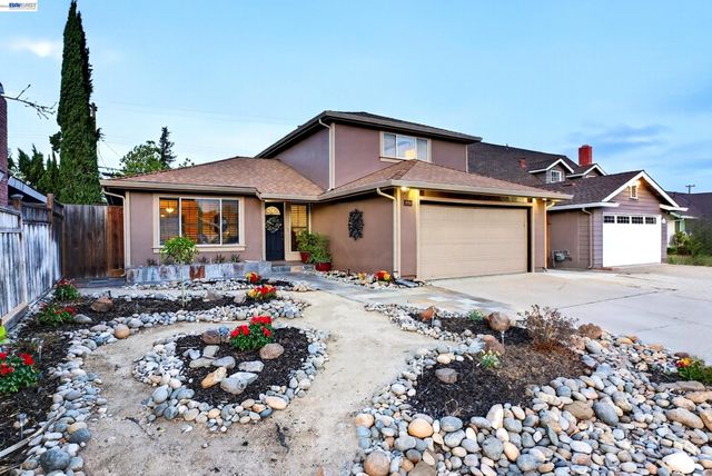 5684 Calpine Dr, San Jose, CA 95123