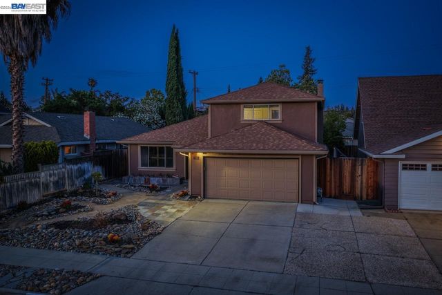 5684 Calpine Dr, San Jose, CA 95123