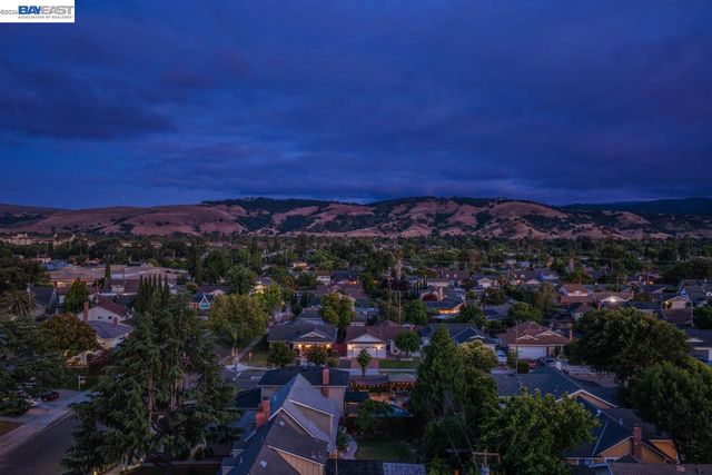5684 Calpine Dr, San Jose, CA 95123