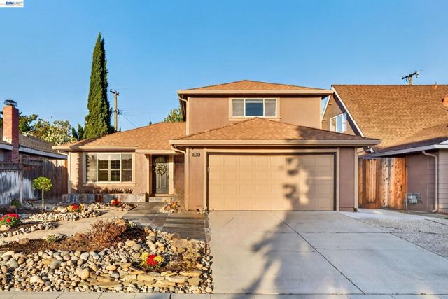 5684 Calpine Dr, San Jose, CA 95123