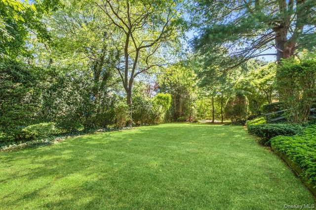 168 Waverly Road, Scarsdale, NY 10583