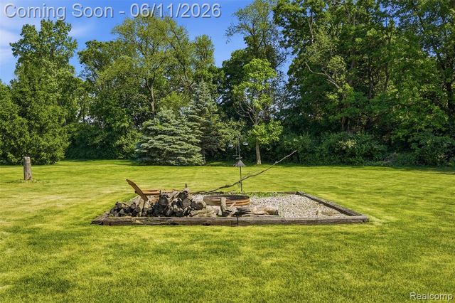 3789 Beckley Drive, Howell, MI 48855