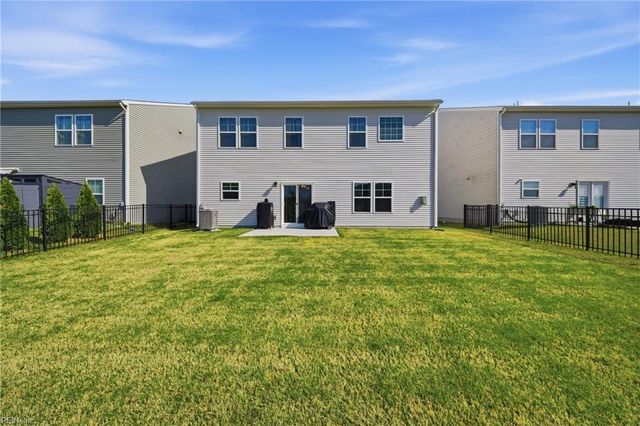 176 Norfleet LN, Suffolk, VA 23434
