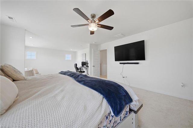 176 Norfleet LN, Suffolk, VA 23434