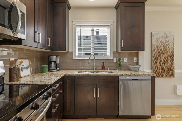 1910 Chestnut Street, Everett, WA 98201