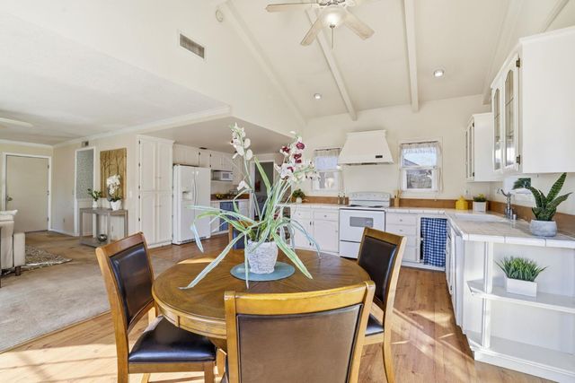 8045 Ericwood Ct, Citrus Heights, CA 95621