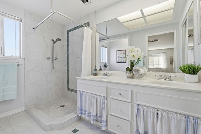 8045 Ericwood Ct, Citrus Heights, CA 95621