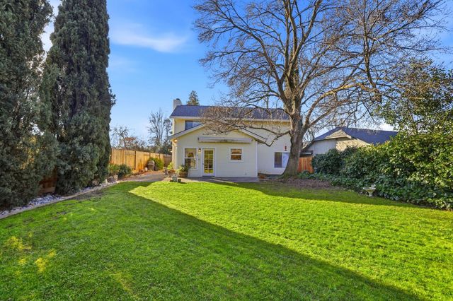 8045 Ericwood Ct, Citrus Heights, CA 95621