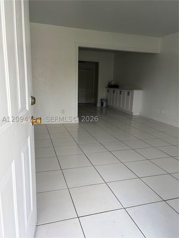 1172 NW 100th Ter 1172, Miami, FL 33150