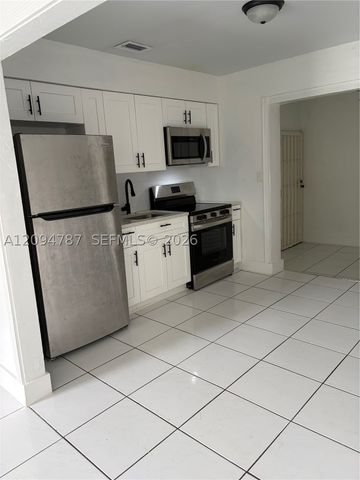1172 NW 100th Ter 1172, Miami, FL 33150