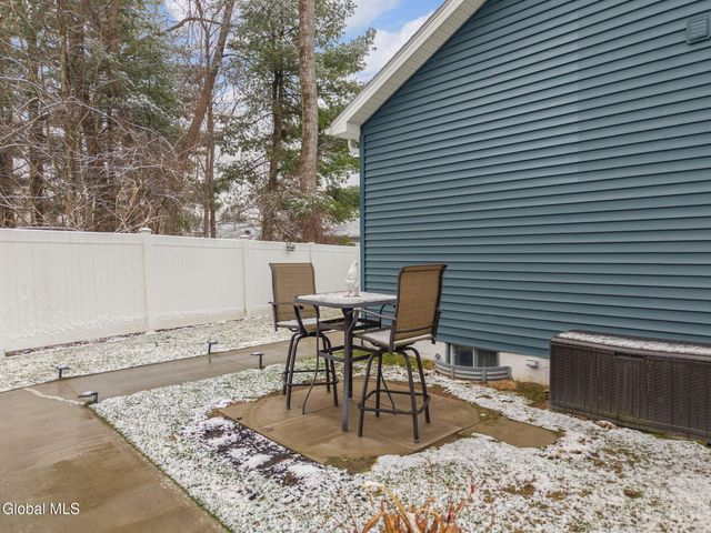 4 Luke Lane, Kingsbury, NY 12839