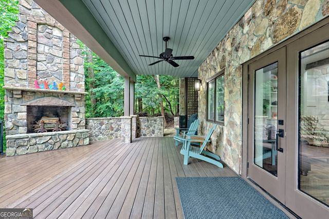 513 Georgia Lane, Lakemont, GA 30552