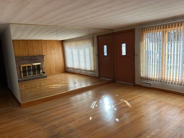 67 Ashwood Avenue, Warwick, RI 02886