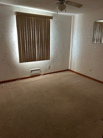 67 Ashwood Avenue, Warwick, RI 02886