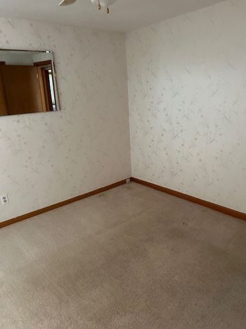 67 Ashwood Avenue, Warwick, RI 02886