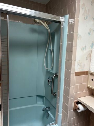 67 Ashwood Avenue, Warwick, RI 02886