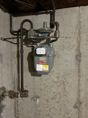 67 Ashwood Avenue, Warwick, RI 02886