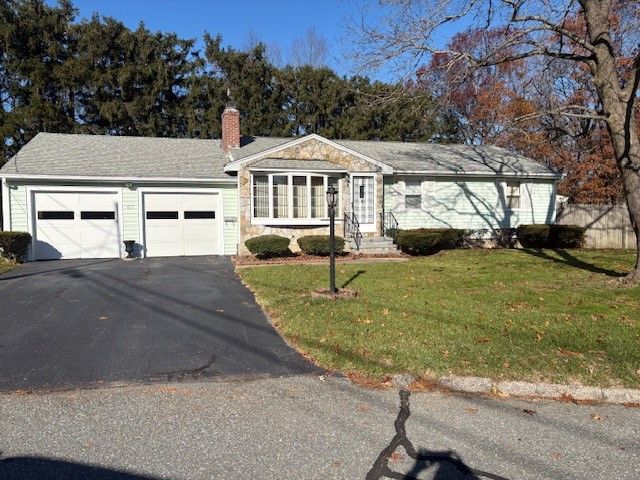 67 Ashwood Avenue, Warwick, RI 02886