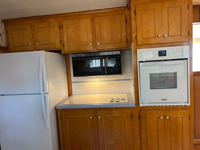 67 Ashwood Avenue, Warwick, RI 02886