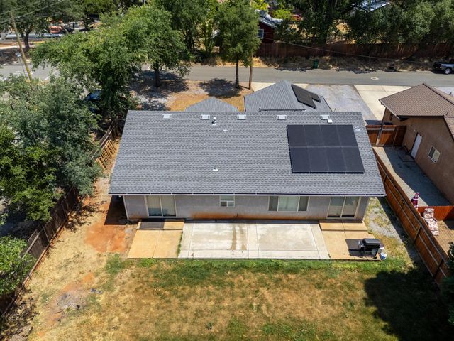 1706 Stanton Drive, Shasta Lake, CA 96019