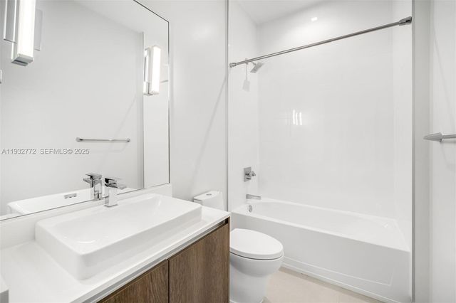 455 NE 39th Street 202, Miami, FL 33137