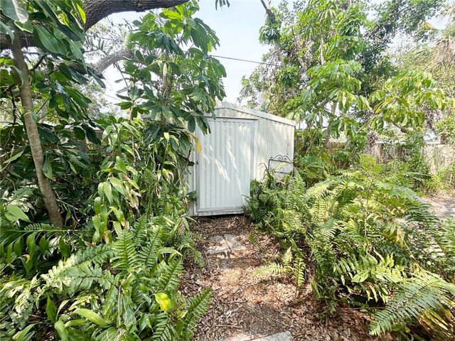 2415 GOLDENROD STREET, Sarasota, FL 34239