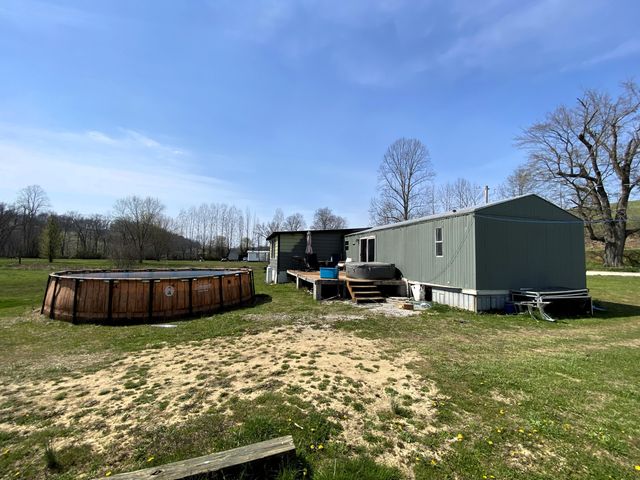 2296 Highway 3443, Annville, KY 40402