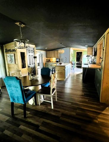 2296 Highway 3443, Annville, KY 40402