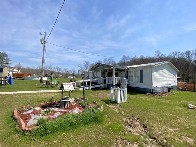 2296 Highway 3443, Annville, KY 40402