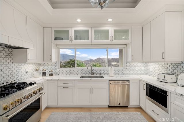 3426 Ayars Canyon, Glendale, CA 91208