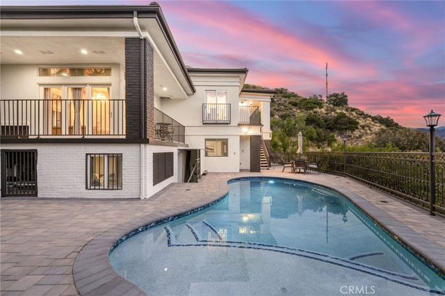 3426 Ayars Canyon, Glendale, CA 91208