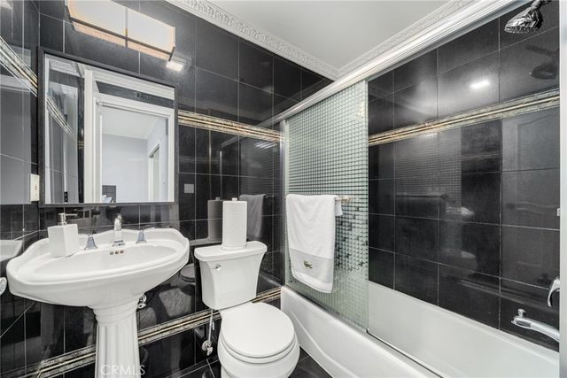 3426 Ayars Canyon, Glendale, CA 91208