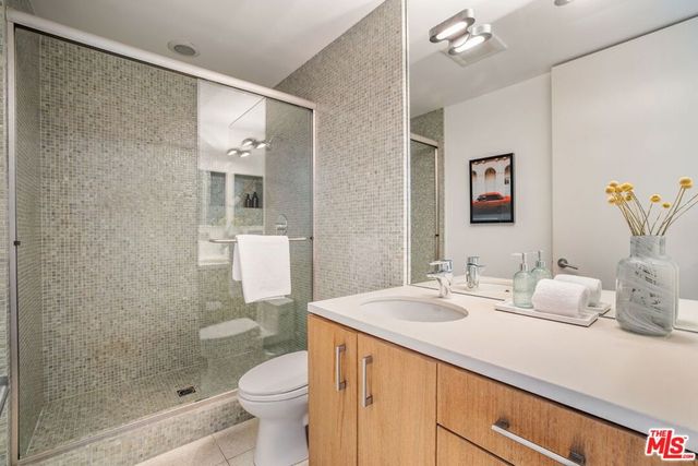 49 Brooks Avenue, Venice, CA 90291